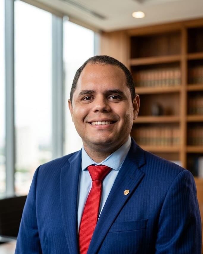 Josinildo Padilha, advogado OAB/PE 55.472, em seu escritório em Recife